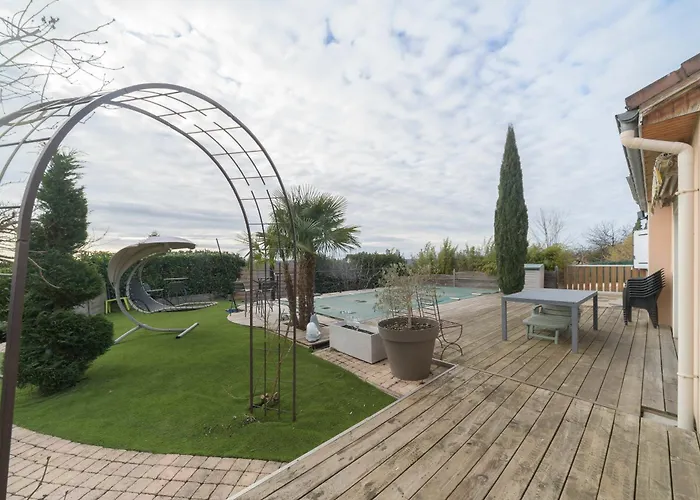 Villa Maison Grillon - Maison Proche De Vichy Avec Piscine